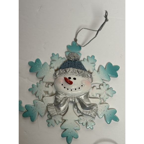 Lot of 4 Snowman Snowflake Blue White Silver Hats 4" Figurine Ornament - Picture 4 of 8
